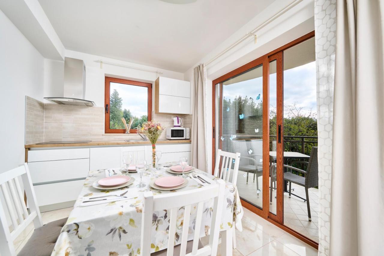 Elia Apartments Savudrija Bagian luar foto