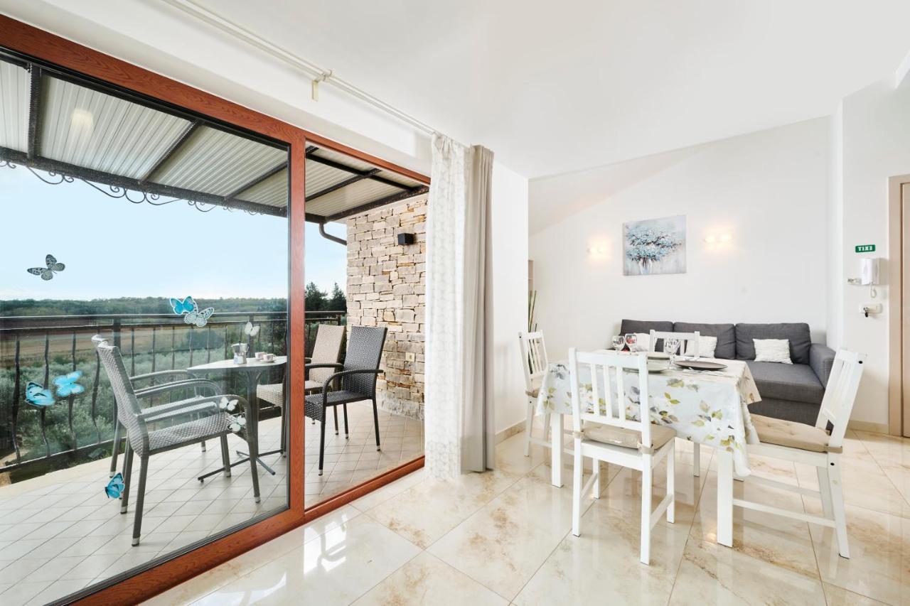 Elia Apartments Savudrija Bagian luar foto
